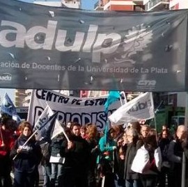 Los docentes de la Universidad Nacional de La Plata también paran por 48 horas