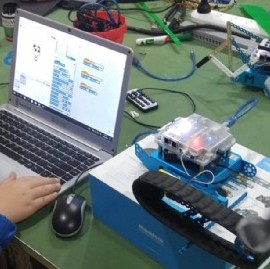 Niños de entre 7 y 14 años de edad encabezarán una muestra abierta de robótica