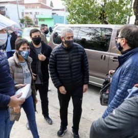 Mendoza, Ferraresi y el ministro Berni, en operativo donde hay 50 casos sospechosos de Coronavirus