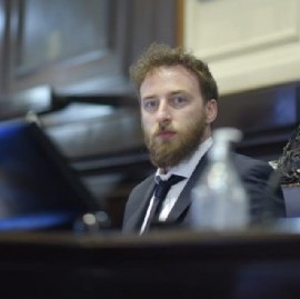 Jefe de Diputados bonaerense dice que "Juntos por el Cambio es como los bonistas: siempre pide más"