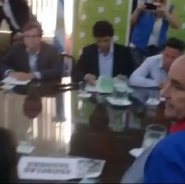 "Se rascaron las bolas todo el año y ahora se apuran", les dijo Miguel Díaz a los ministros de Vidal