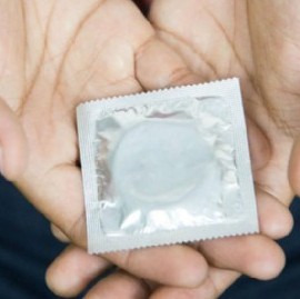 Preservativos: anulan licitación por 26.000.000 de pesos y compran directamente por casi 157.000.000