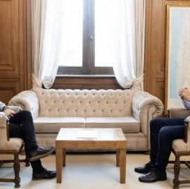 Kicillof, cada vez más dispuesto a lo que le ordene CFK, incluida su precandidatura presidencial
