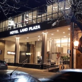 La Plata: la hotelería de lujo va en Boeing y la política de turismo municipal en una Carreta