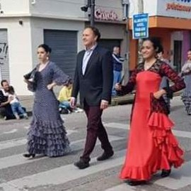 Berisso: Un Vicecónsul rompió el protocolo y desfiló en la Fiesta Provincial del Inmigrante