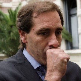 Multa simbólica al policía que lideró el robo a la casa del intendente de La Plata, Julio Garro