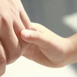 El Colegio de Psicólogos incluyó como beneficiarias de sus planes de atención a madres no gestantes