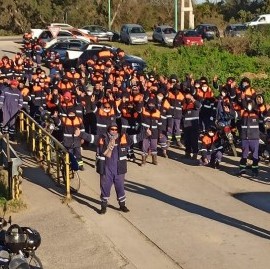 YPF y Termoeléctrica de Ensenada: sorpresiva autoconvocatoria ruidosa de afiliados de la UOCRA