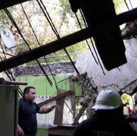 Se le desplomó el techo de su casa y pide ayuda, pero los Gobiernos de Cambiemos dicen que no pueden