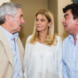 El ex gobernador bonaerense Felipe Solá llevó su campaña a La Matanza: estuvo con Magario y Espinoza