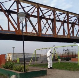 El ministerio de Seguridad realizó una desinfección en el barrio platense Puente de Fierro