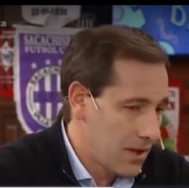 Julio Garro y un mal paso en "Polémica en el Bar"