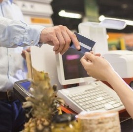 Empleados de Comercio celebran su día en el peor momento económico: cierres, despidos y pocas ventas