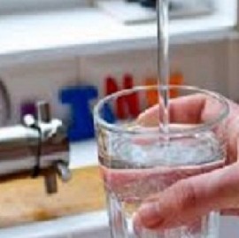 La Plata: laboratorio confirmó que en Los Hornos el agua corriente está contaminada