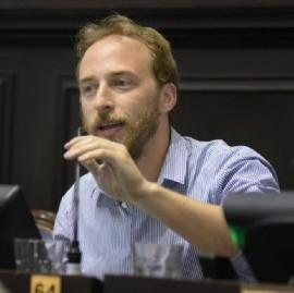 Diputado bonaerense cuestionó el acuerdo de "consensos básicos" que impulsa el Gobierno