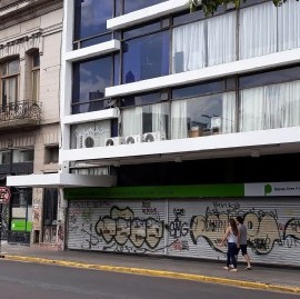 Insólito: asumió como juez de faltas y su primer acto fue absolverse una infracción de tránsito