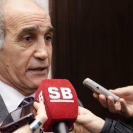 Mientras negocia la fórmula con Vidal, al vice Daniel Salvador no le quedó otra que criticar a Macri