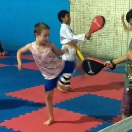 El ejemplo de Tiziano: tiene Síndrome de Down y, a los 10 años de edad, se destaca en Taekwondo