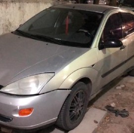 La Plata: atropellaron a un subcomisario durante un operativo por narcomenudeo
