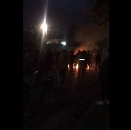 VIDEO - Merlo: Vecinos capturan a un ladrón y lo queman vivo