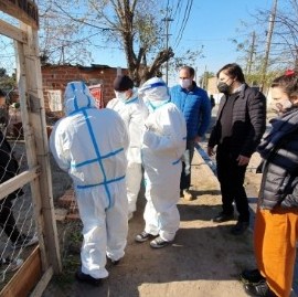 Buscan personas con anticuerpos para COVID-19 en Villa Azul, donde hubo muchos casos positivos
