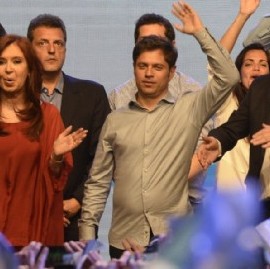 Asume Kicillof como gobernador bonaerense con la presencia de Alberto Fernández y Cristina Kirchner
