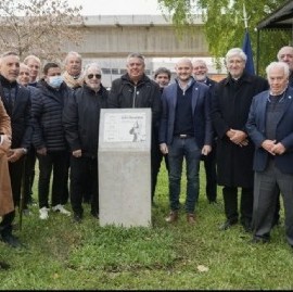 Con "Chiqui" Tapia a la cabeza, el CEAMSE realizó un acto en homenaje al Papa Francisco