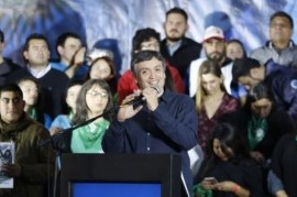 Los kirchneristas tuvieron su "encuentro militante" en Ensenada: Máximo Kirchner fue el único orador