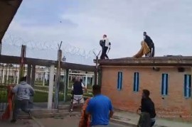 Tras entregarse una alcaide mayor, son tres los penitenciarios detenidos por la muerte de un preso