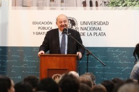 Fernando Tauber presentó su postulación a la presidencia de la UNLP