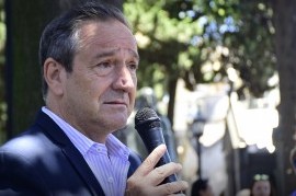 Avance de la variante Delta de Coronavirus: precandidato a diputado propuso vacunar las 24 horas