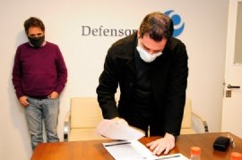 Aunque puertas adentro de la Defensoría hubo acuerdo IOMA-AMP, afuera hubo agresiones