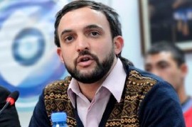 Un diputado nacional dijo que su hija fue expulsada del jardín porque ahí no le cambiarán pañales