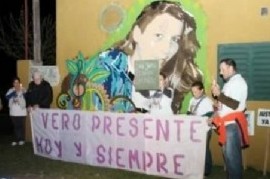 La comunidad de Salliqueló acompañó la marcha por Verónica, en el tercer aniversario de su asesinato