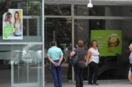 Los comerciantes de La Plata dicen que el nuevo horario bancario los perjudica