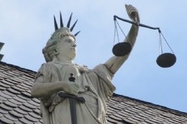 La Justicia, en caída libre, entre sanciones y escritos nazi-facsistas