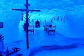 Dios en el fin del mundo: una capilla de hielo en la Antártida Argentina