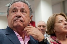 El ex presidente Duhalde y su esposa, en cuarentena preventiva por Coronavirus: llegaron  de España