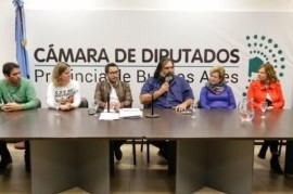 Presentaron proyecto de ley "en defensa de la escuela digna y segura en memoria de Sandra y Rubén"