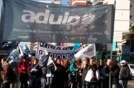 Los docentes de la Universidad Nacional de La Plata también paran por 48 horas
