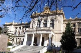 El Gobierno bonaerense dio indicios de que no habrá receso escolar de invierno