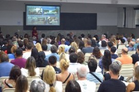 Facultad de Ingeniería de La Plata: más de 500 padres de alumnos se interiorizaron sobre la carrera