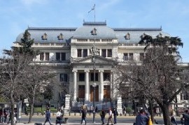Gastos en Legislatura: Mosca prestó la residencia oficial a Massa para almorzar con sus legisladores