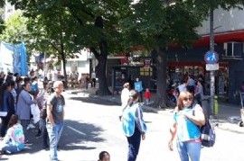 Protesta de Barrios de Pie en Carrefour La Plata: "NO a los aumentos, Sí al control de precios"