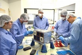 De La Plata a la NASA: llegó a EEUU el satélite que sobrevolará la Luna