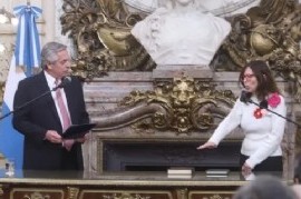 Asumió Silvina Batakis en Economía y prometió trabajar en la creación de puestos de trabajo