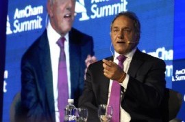 Scioli insiste con las PASO: pide que la gente decida con su voto quién será candidato del FDT