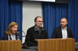 El Arzobispo Carrara y el exministro Guzmán, preocupados por las crisis generadas por deudas
