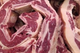 Un intendente bonaerense prometió llevar el kilo de asado a 399 pesos