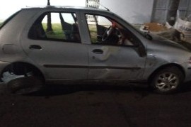 La Plata: agredieron a policías tras detener a un adolescente que había robado un auto